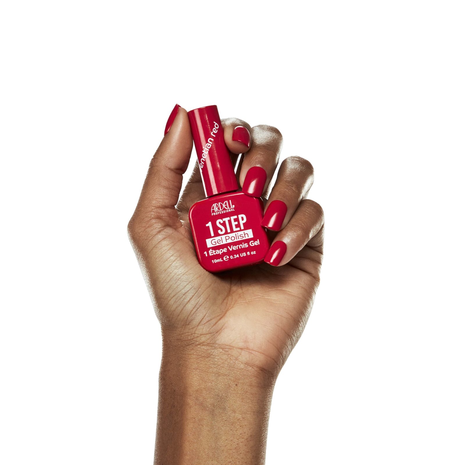 AR_38740_NA OSG_Venetian Red_Hand Shot_Model 2_0339-min