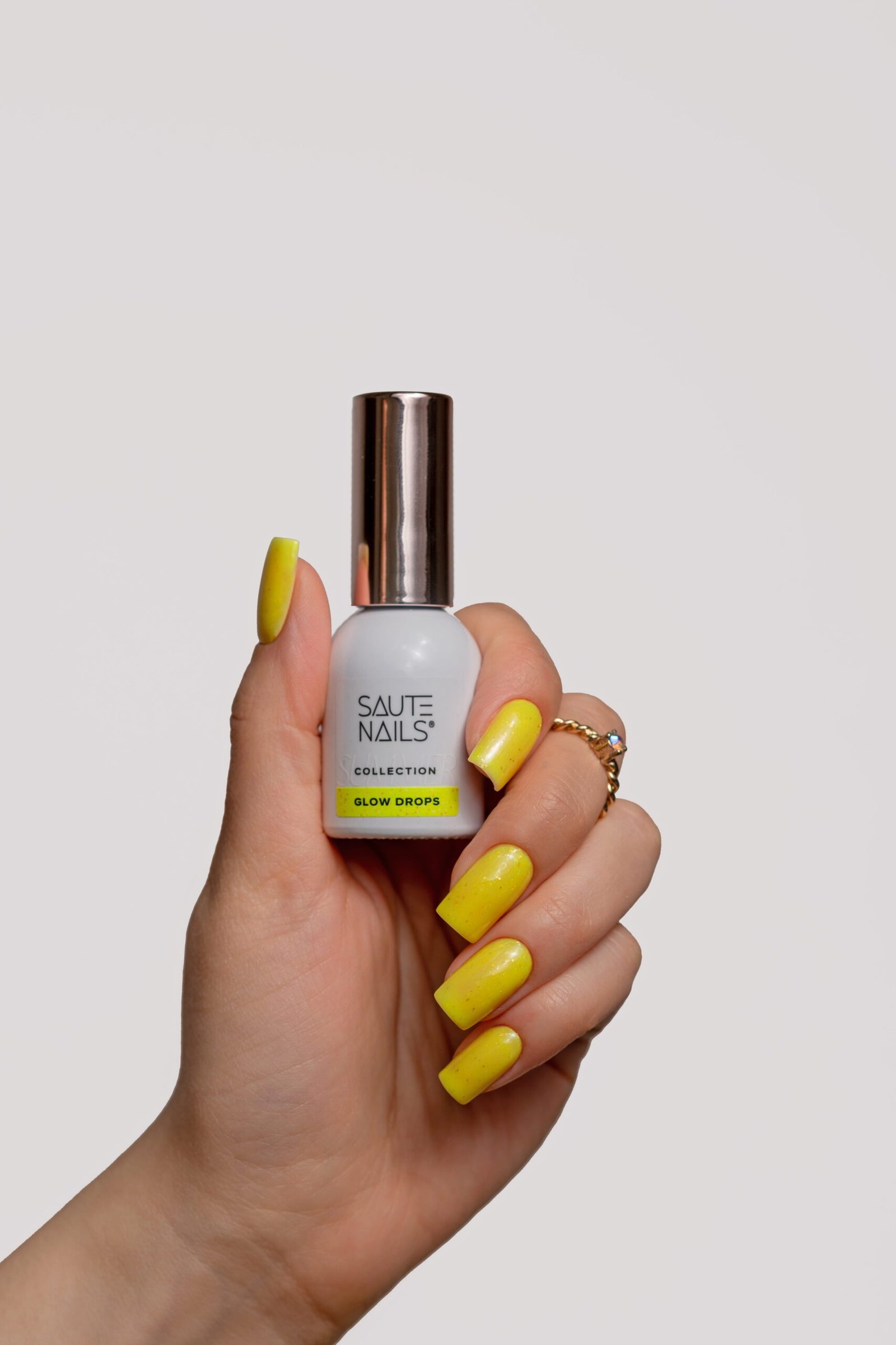 Gelinis lakas Saute Nails 8ml - Glow Drops - Image 5